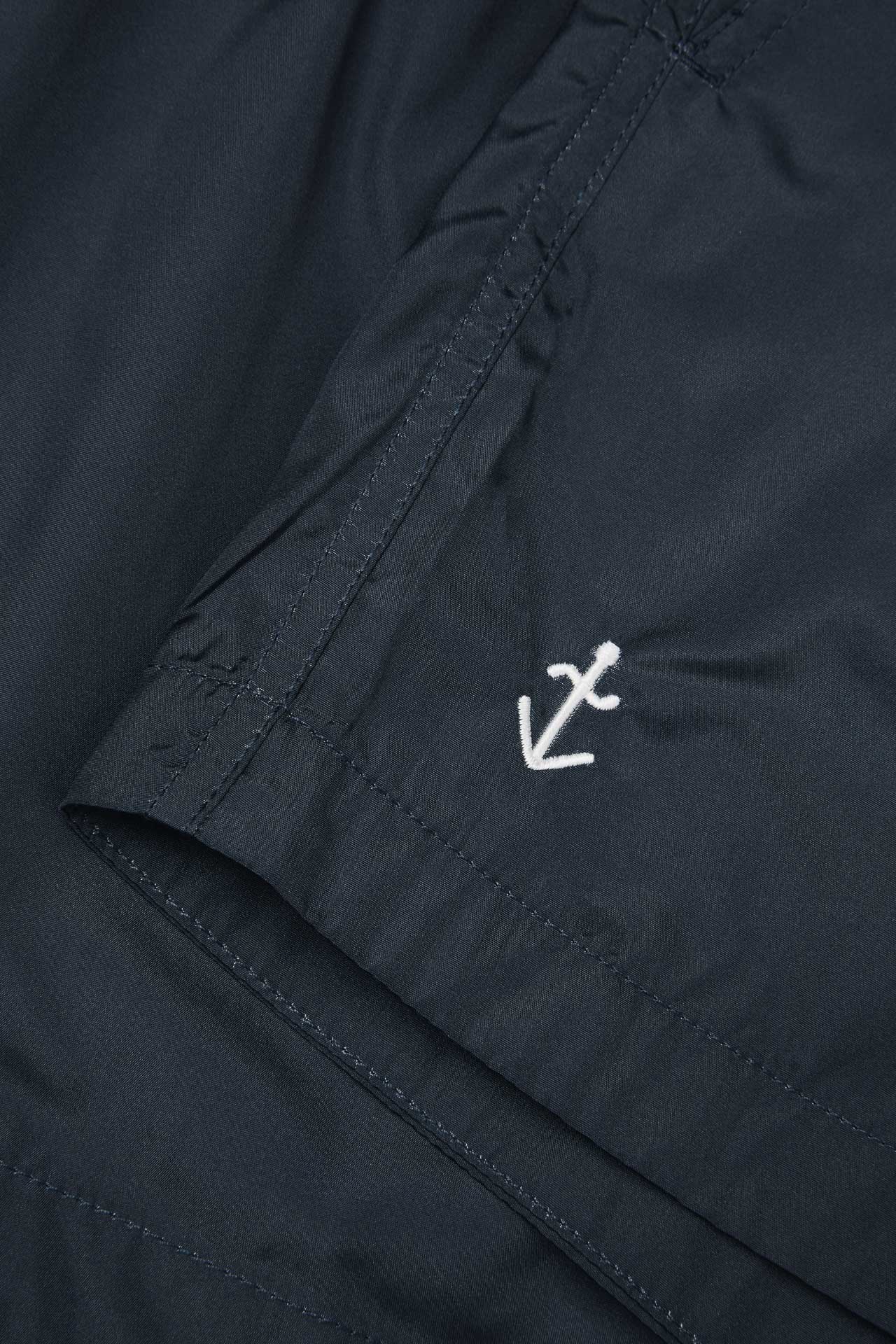 Morais Dark Navy / Ecru Logo