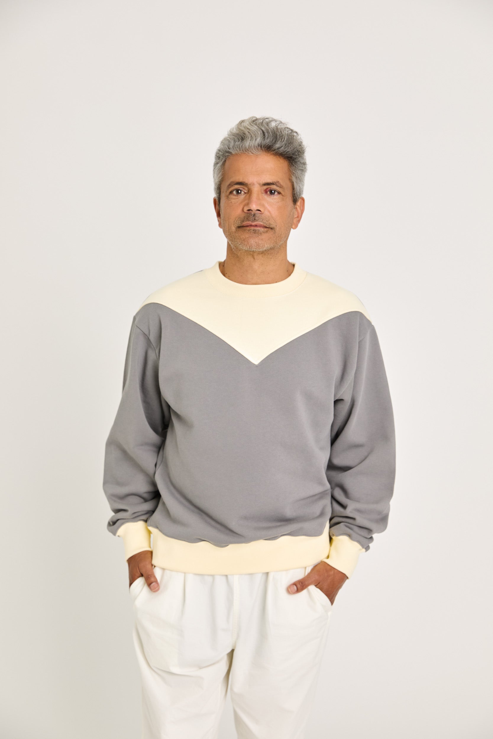 Dória Pale Yellow + Smoked Pearl