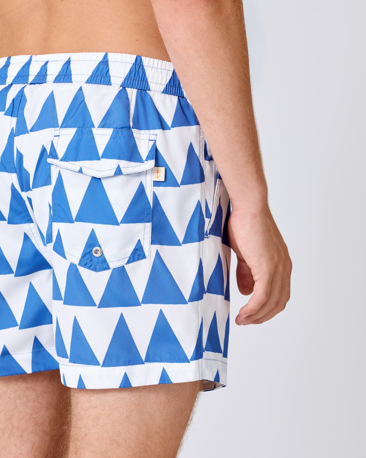 Fontes Indigo Triangles Pattern