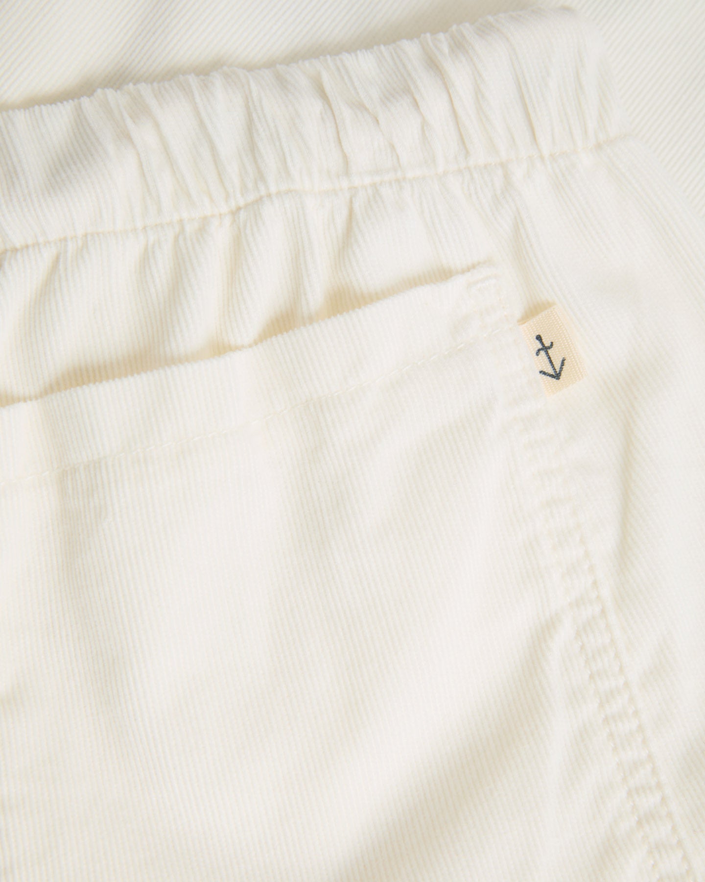 Formigal Off-White Baby Cord