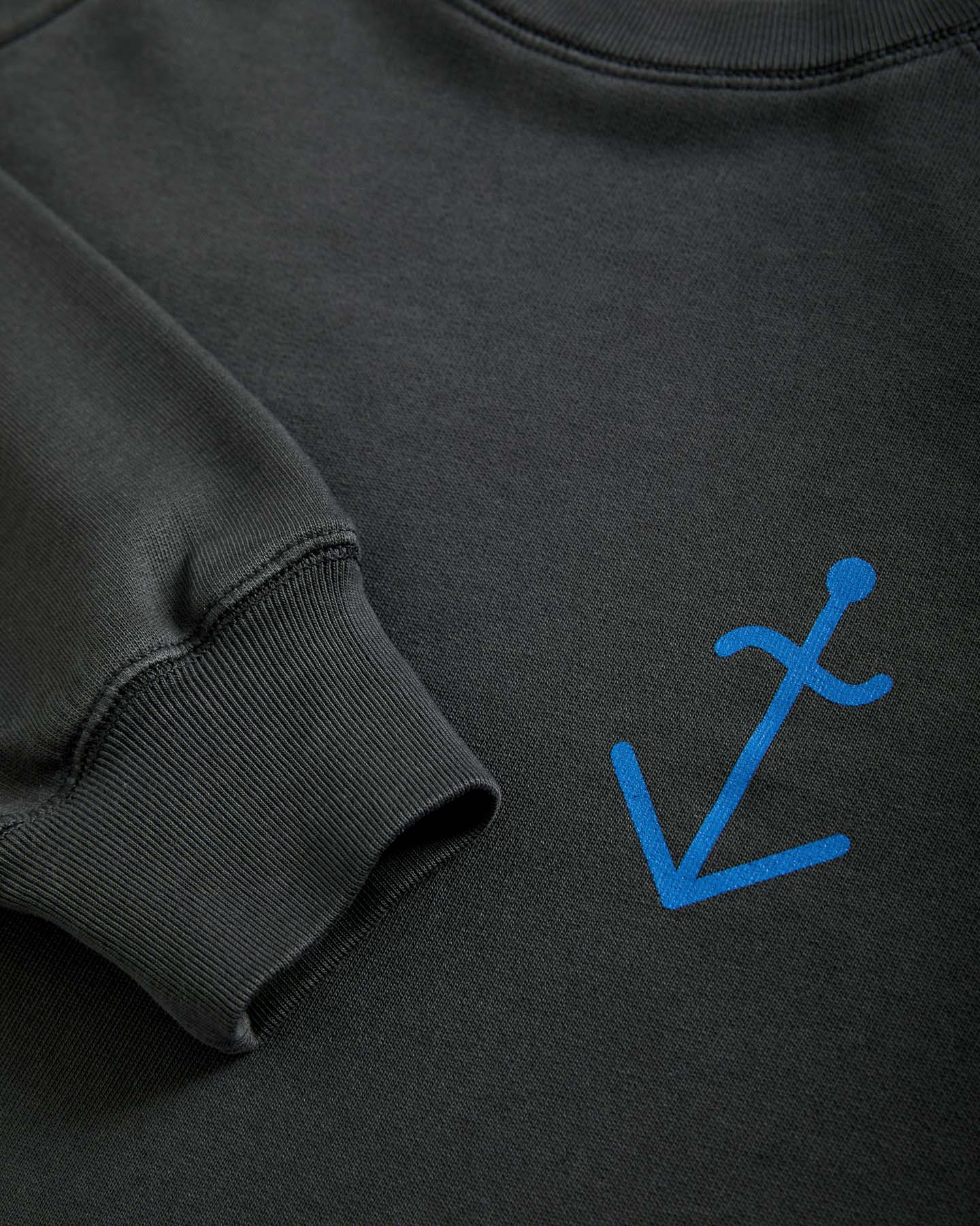 Cunha Black Sand/Yves Blue Logo