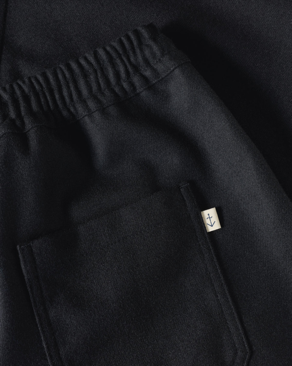 Ponte Black