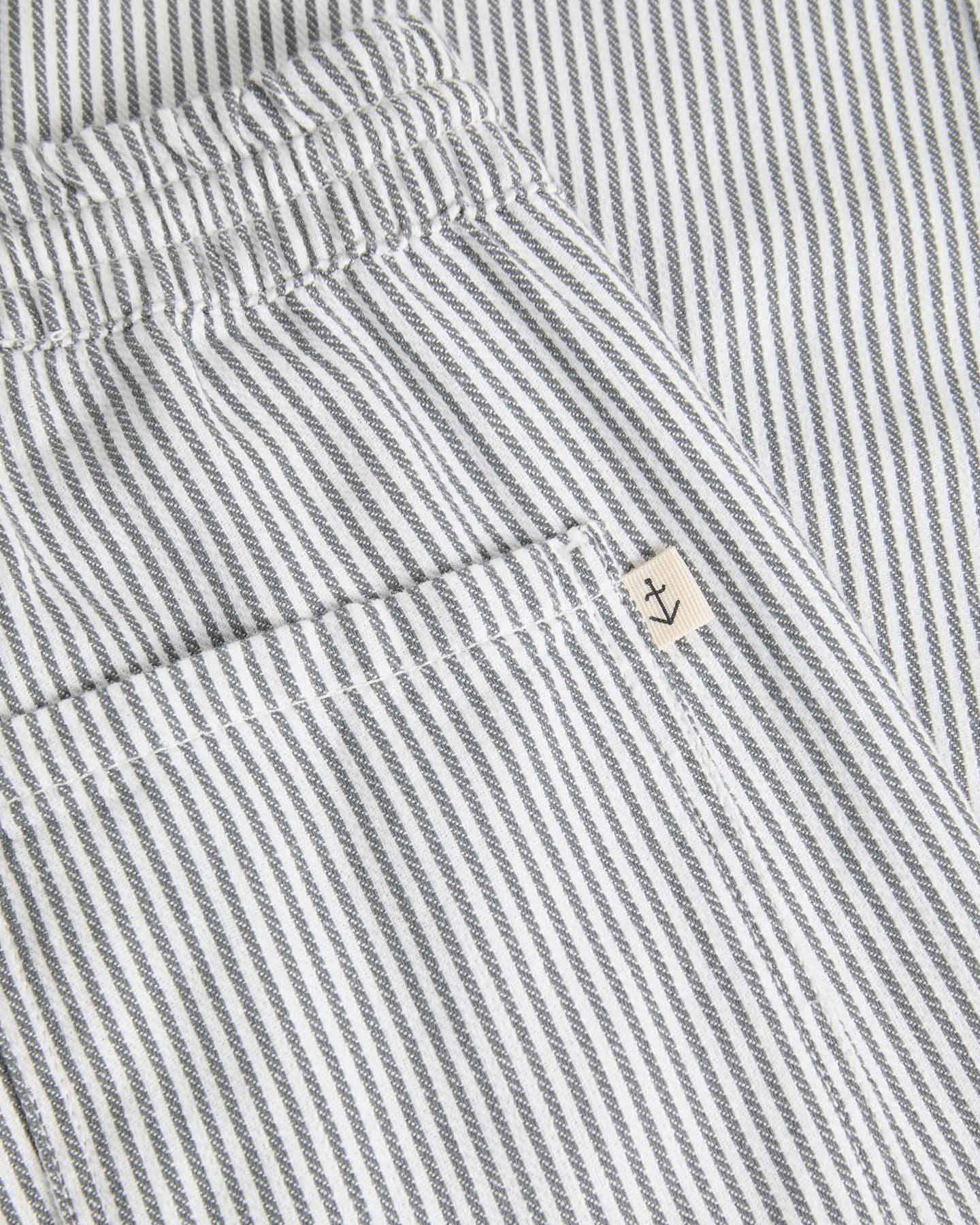 Lemos Smoked Pearl Stripes
